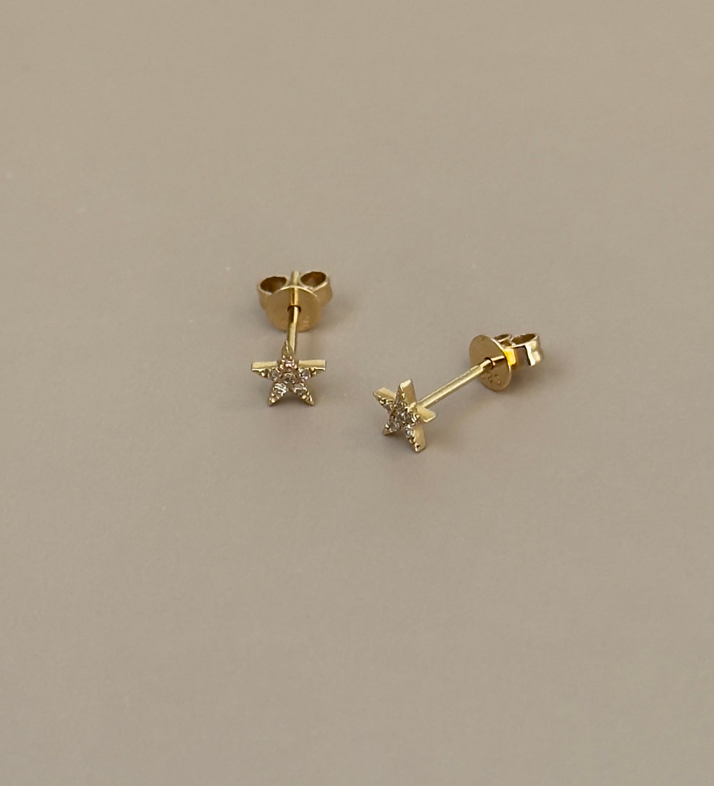 14k Diamond Star Stud Earrings
